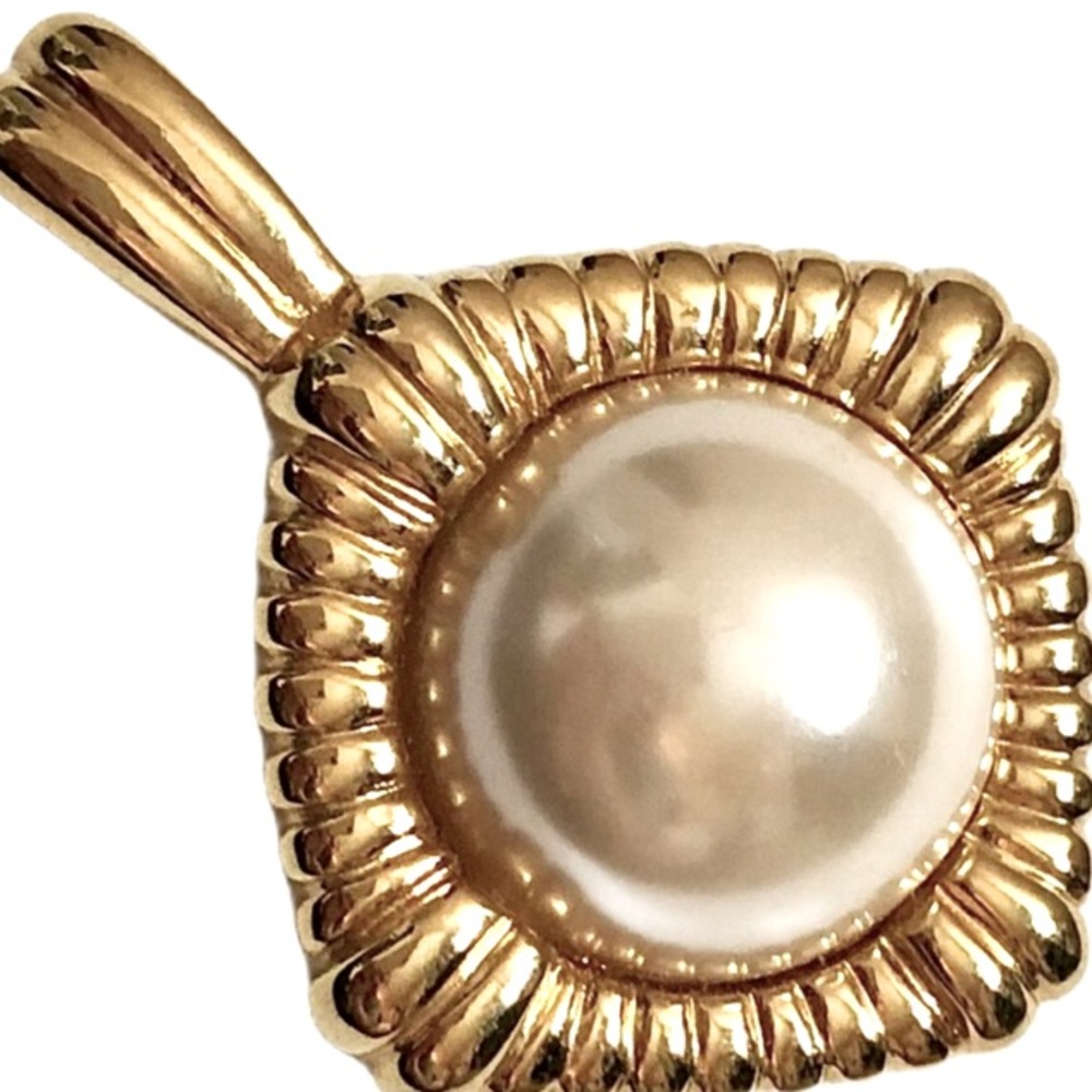 Kenneth Jay Lane Pendant Enhancer Faux Pearl Gold Tone KJL Kenny Lane Vintage